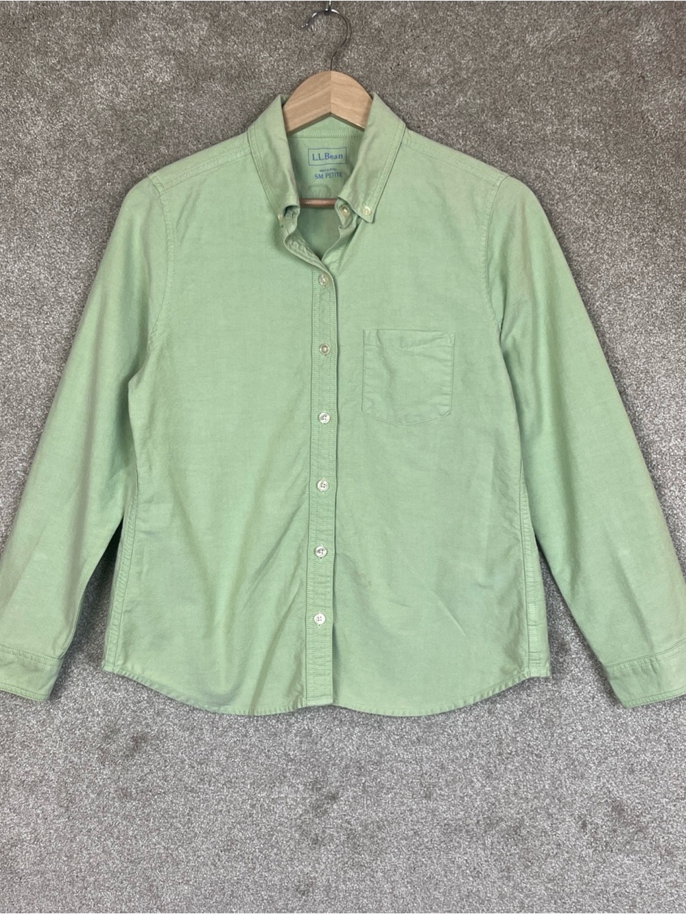LL Bean Shirt Womens Small Petite Green Cotton Long Sleeve Button Front- 5229